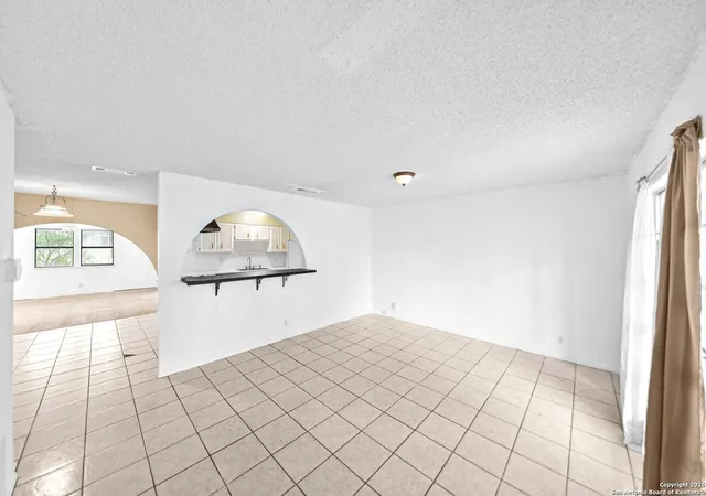 Photo 3 of Sale Pending at 2815 Big Horn Dr, San Antonio, TX 78228 | MLS# 1930237 | Listing updated on 2026-02-05