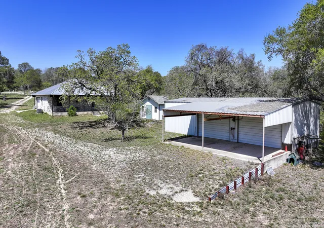 Photo 1 of Sale Pending at 904 Eagle Crk, Floresville, TX 78114 | MLS# 1930254 | Listing updated on 2026-01-20