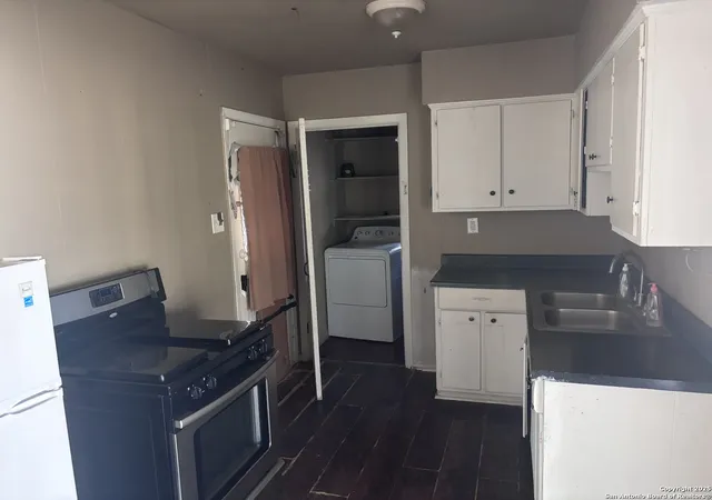 Photo 3 of Single family home for sale at 130 Eastwood, San Antonio, TX 78220 | MLS# 1930286 | Listing updated on 2026-06-24