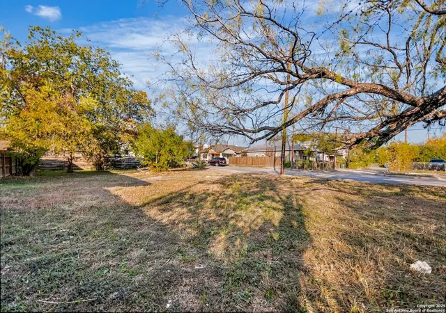 Photo 4 of Land for sale at 815 S Pine St, San Antonio, TX 78210 | MLS# 1930302 | Listing updated on 2026-08-11