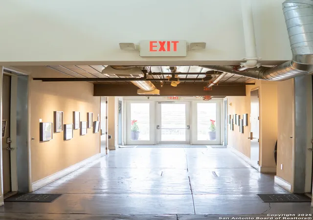 3rd image of 1401 S Flores Street #109, San Antonio, TX 78204 | MLS# 1930305