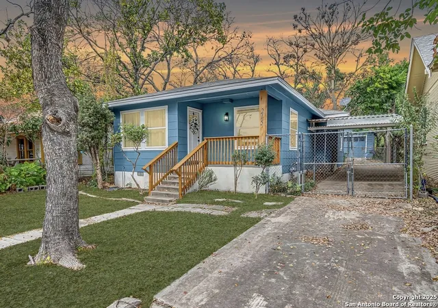 1st image of 215 Cunningham Ave, San Antonio, TX 78215 | MLS# 1930396