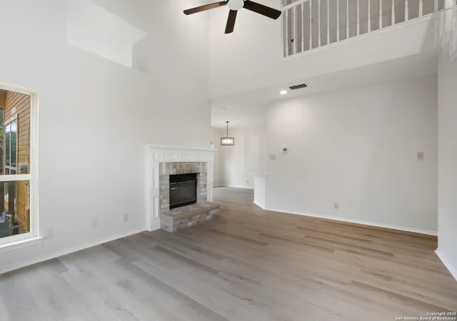Photo 2 of Sale Pending at 5886 Spring Sq, San Antonio, TX 78247 | MLS# 1930401 | Listing updated on 2026-01-04