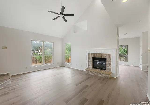 Photo 3 of Sale Pending at 5886 Spring Sq, San Antonio, TX 78247 | MLS# 1930401 | Listing updated on 2026-01-04