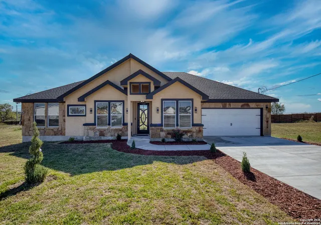 Photo 3 of Sale Pending at 165 Flor Del Sol, San Antonio, TX 78207 | MLS# 1930404 | Listing updated on 2026-01-12