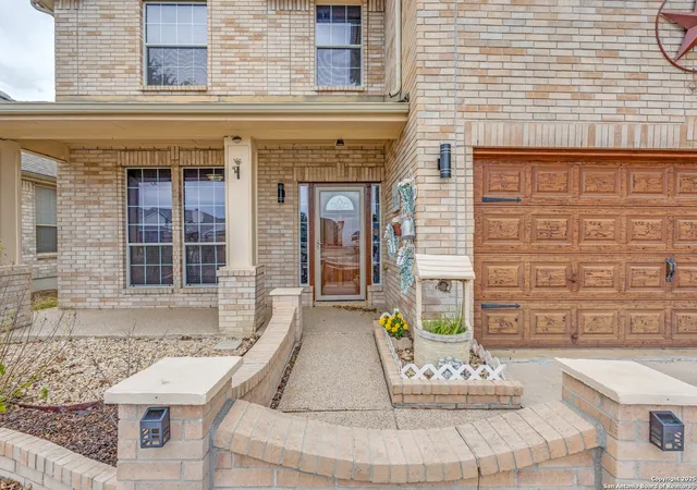 Photo 3 of Sale Pending at 1935 Walter Raleigh, Windcrest, TX 78239 | MLS# 1930594 | Listing updated on 2026-01-15