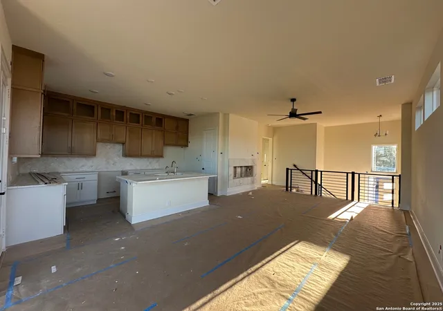 Photo 3 of Sale Pending at 20675 Huebner Rd Unit 605, San Antonio, TX 78258 | MLS# 1930595 | Listing updated on 2025-12-30