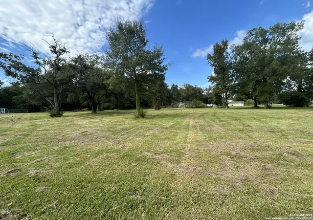 4th image of 3361 Little Cypress Dr, Orange, TX 77632 | MLS# 1930644