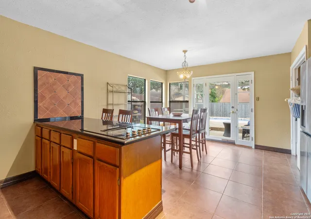 Photo 4 of Sale Pending at 10522 Horn, San Antonio, TX 78240 | MLS# 1930701 | Listing updated on 2026-02-17