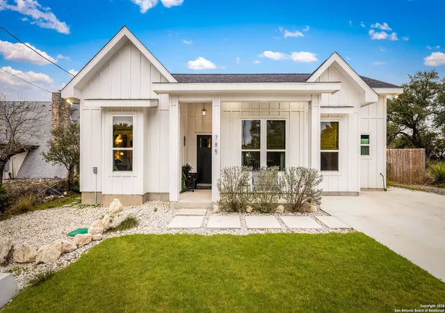 Photo 1 of Sale Pending at 785 Mockingbird, Spring Branch, TX 78070 | MLS# 1930712 | Listing updated on 2026-01-23