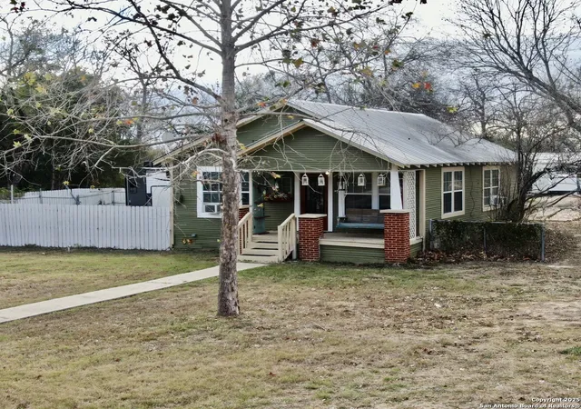 Photo 3 of Single family home for sale at 15132 Magnolia, Lytle, TX 78052 | MLS# 1930721 | Listing updated on 2026-01-14
