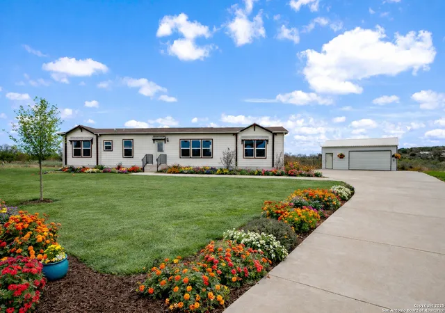 2nd image of 2553 Stetson, New Braunfels, TX 78130 | MLS# 1930744