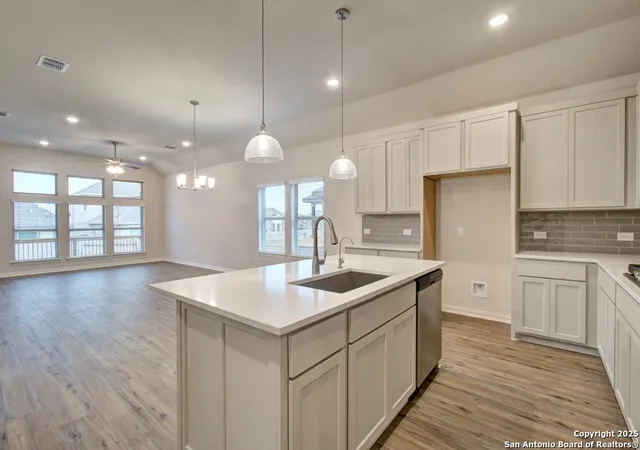 2nd image of 2036 Stephanie Avenue, New Braunfels, TX 78132 | MLS# 1930757