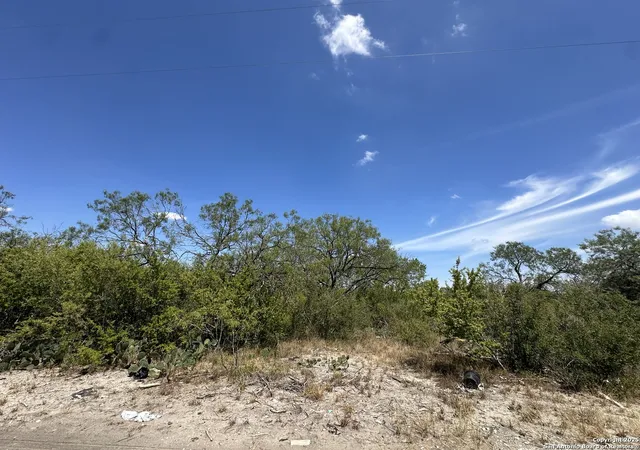 Photo 3 of Land for sale at 531 Baltzell, San Antonio, TX 78221 | MLS# 1930774 | Listing updated on 2026-01-11