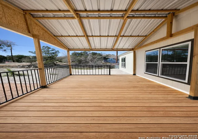 Photo 4 of Sale Pending at 563 Oak Trl, Canyon Lake, TX 78133 | MLS# 1930797 | Listing updated on 2026-04-15