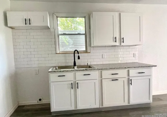 Photo 3 of Sale Pending at 3022 El Paso, San Antonio, TX 78207 | MLS# 1930831 | Listing updated on 2026-04-27
