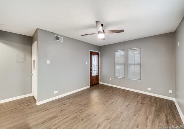 4th image of 403 W Dickson, San Antonio, TX 78214 | MLS# 1930868