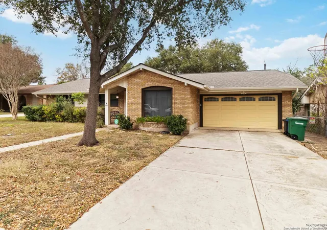 Photo 3 of Sale Pending at 11611 Veradero, San Antonio, TX 78216 | MLS# 1930936 | Listing updated on 2026-01-13