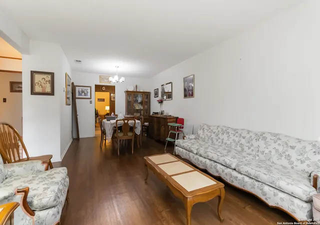 Photo 4 of Sale Pending at 11611 Veradero, San Antonio, TX 78216 | MLS# 1930936 | Listing updated on 2026-01-13