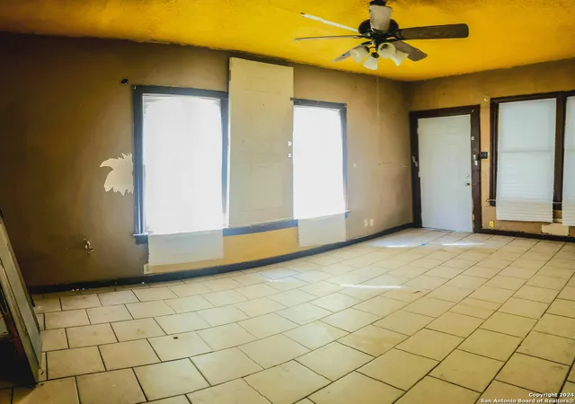 3rd image of 416 Peacock Ave, San Antonio, TX 78201 | MLS# 1930969