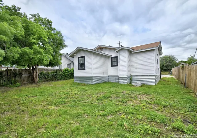25th image of 1410 Paso Hondo, San Antonio, TX 78202 | MLS# 1931039