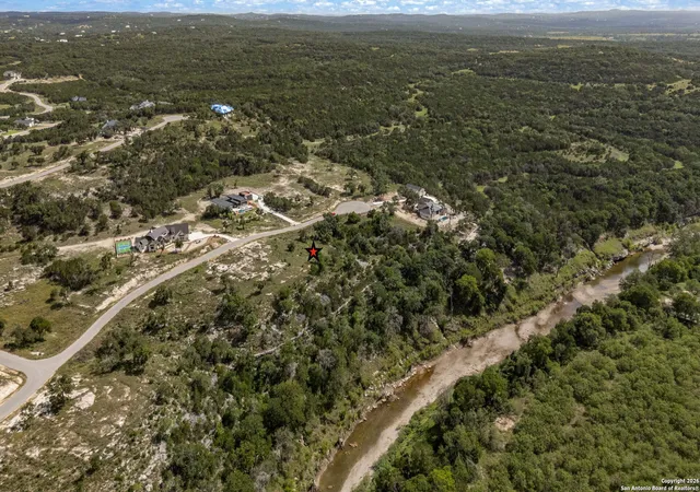 Photo 4 of Land for sale at 913 Blueridge Vw, Canyon Lake, TX 78133 | MLS# 1931046 | Listing updated on 2026-06-19