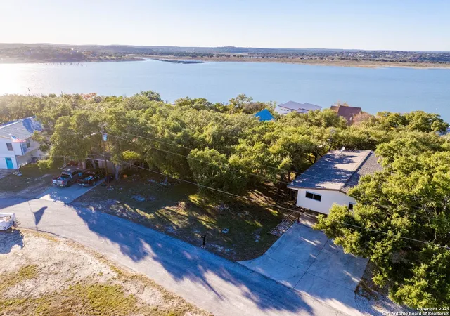 Photo 1 of Sale Pending at 411 Carpenter Dr, Canyon Lake, TX 78133 | MLS# 1931056 | Listing updated on 2026-01-23