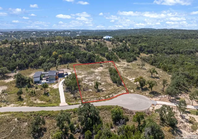 Photo 1 of Land for sale at 910 Blueridge Vw, Canyon Lake, TX 78133 | MLS# 1931060 | Listing updated on 2026-06-19