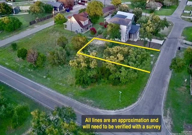 Photo 3 of Land for sale at 119 Friendlywood Dr, Canyon Lake, TX 78133 | MLS# 1931062 | Listing updated on 2026-07-06