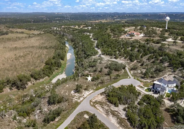 Photo 2 of Land for sale at 933 Blueridge Vw, Canyon Lake, TX 78133 | MLS# 1931064 | Listing updated on 2026-06-19