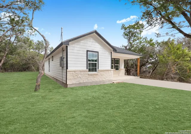2nd image of 1096 Deer Valley, Spring Branch, TX 78070 | MLS# 1931087