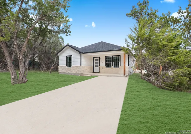 Photo 3 of Single family home for sale at 1096 Deer Valley, Spring Branch, TX 78070 | MLS# 1931087 | Listing updated on 2026-07-28