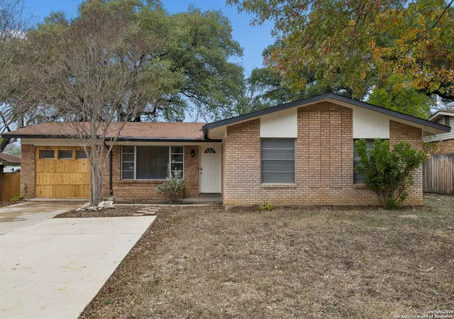 Photo 2 of Sale Pending at 4627 Allegheny Dr, San Antonio, TX 78229 | MLS# 1931090 | Listing updated on 2026-05-13