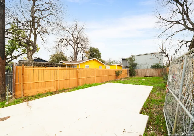 Photo 3 of Land for sale at 1610 Loma Vista, San Antonio, TX 78207 | MLS# 1931101 | Listing updated on 2026-08-09