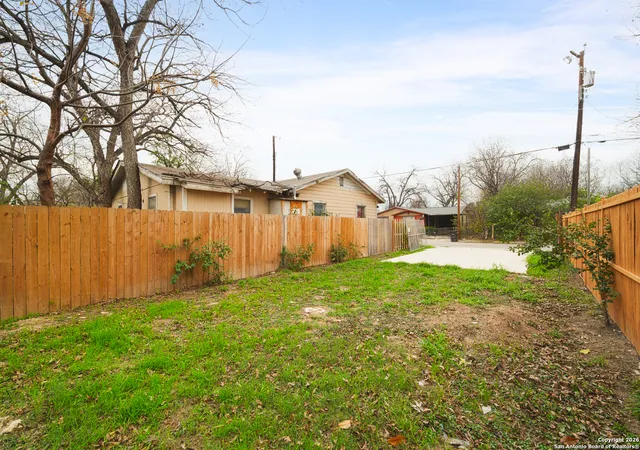 Photo 3 of Land for sale at 1610 Loma Vista, San Antonio, TX 78207 | MLS# 1931101 | Listing updated on 2026-08-09