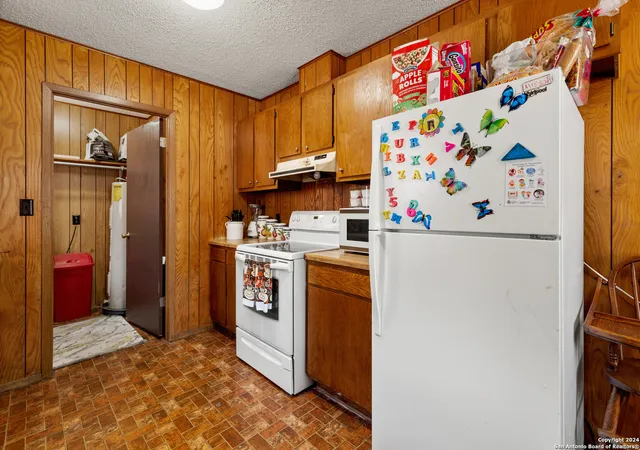 Photo 4 of Multi family home for sale at 215 Redbud Ln, New Braunfels, TX 78130 | MLS# 1931145 | Listing updated on 2026-06-13