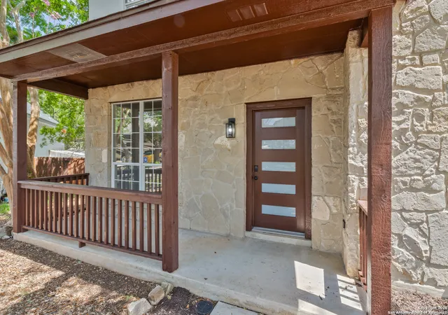 Photo 3 of Single family home for sale at 907 Amigo, San Antonio, TX 78260 | MLS# 1931153 | Listing updated on 2026-03-03