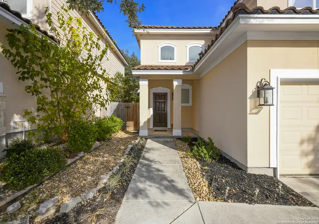 Photo 3 of Single family home for sale at 1119 Pinnacle Fls, San Antonio, TX 78260 | MLS# 1931157 | Listing updated on 2026-06-08