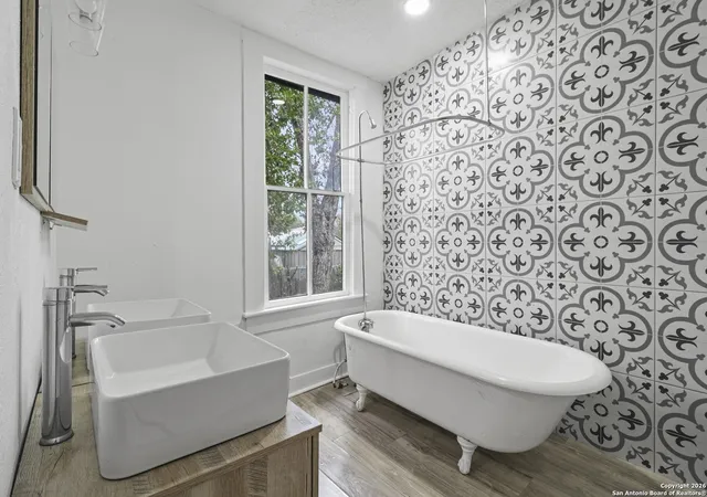 4th image of 2106 Saunders, San Antonio, TX 78207 | MLS# 1931188
