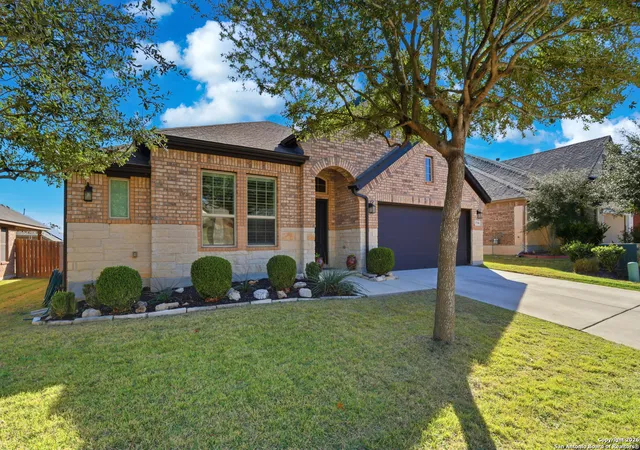Photo 2 of Sale Pending at 17946 Bierstadt, Helotes, TX 78023 | MLS# 1931205 | Listing updated on 2026-02-01