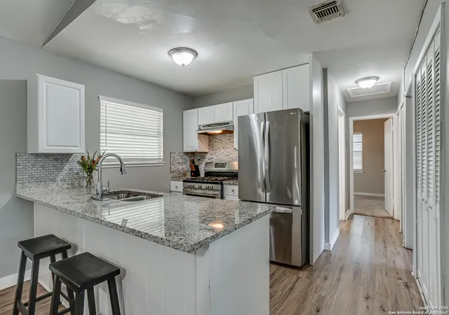 Photo 2 of Sale Pending at 5011 Village Lawn, San Antonio, TX 78218 | MLS# 1931213 | Listing updated on 2026-01-30