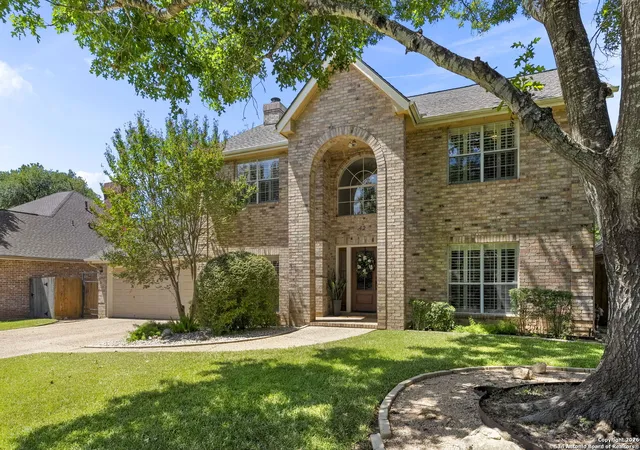 Photo 3 of Sale Pending at 42 Courtside Cir, San Antonio, TX 78216 | MLS# 1931253 | Listing updated on 2026-02-16