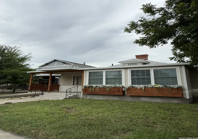 Homes for sale in San Antonio, TX | 325 E Locust, San Antonio, TX 78212 | MLS# 1931289