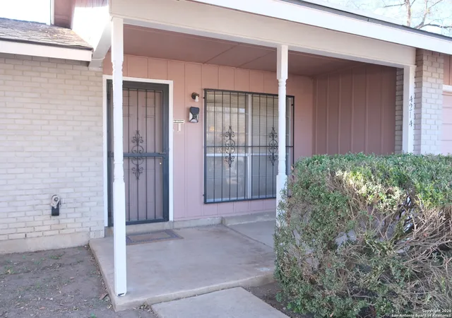 Photo 2 of Single family home for sale at 4214 Parkwood Dr, San Antonio, TX 78218 | MLS# 1931308 | Listing updated on 2026-08-15