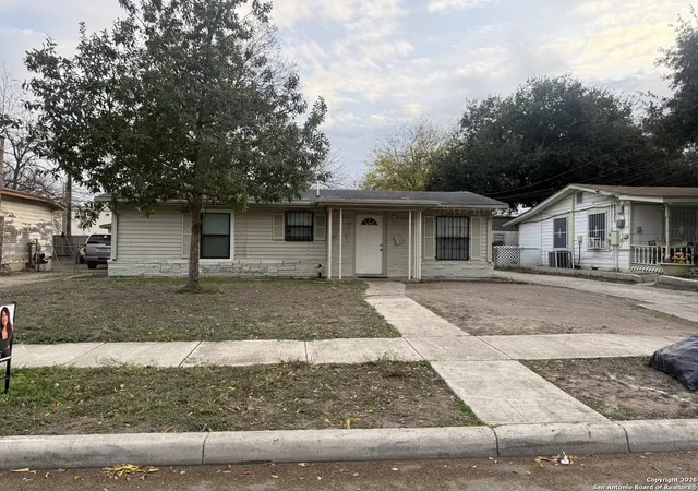 Photo 2 of Sale Pending at 350 W Dickson, San Antonio, TX 78214 | MLS# 1931332 | Listing updated on 2026-01-04