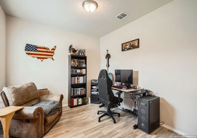 Photo 4 of Single family home for sale at 13039 Heathers Sun, Saint Hedwig, TX 78152 | MLS# 1931404 | Listing updated on 2026-04-27
