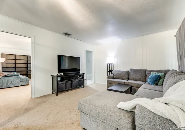 Photo 4 of Sale Pending at 3610 Larkhill, San Antonio, TX 78228 | MLS# 1931469 | Listing updated on 2026-04-23