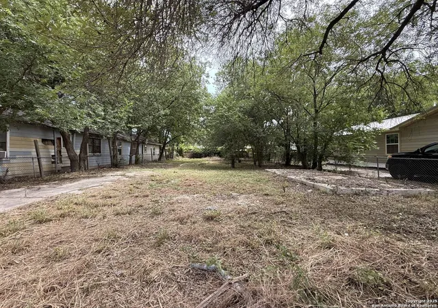 Photo 2 of Land for sale at 2807 Roselawn, San Antonio, TX 78226 | MLS# 1931479 | Listing updated on 2026-05-05