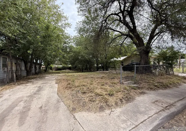 Photo 1 of Land for sale at 2807 Roselawn, San Antonio, TX 78226 | MLS# 1931479 | Listing updated on 2026-05-05