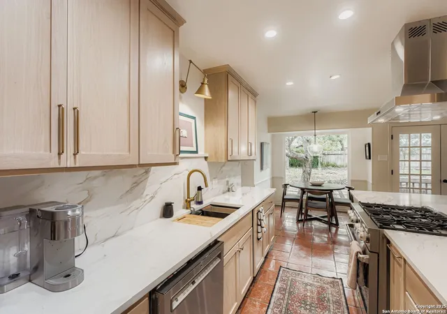 Photo 3 of Single family home for sale at 146 Canyon Oaks, San Antonio, TX 78232 | MLS# 1931484 | Listing updated on 2026-08-28